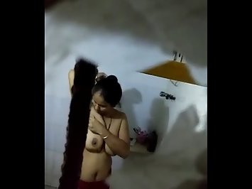 Indian Tamil Bhabhi Hot Bathroom Shower Video